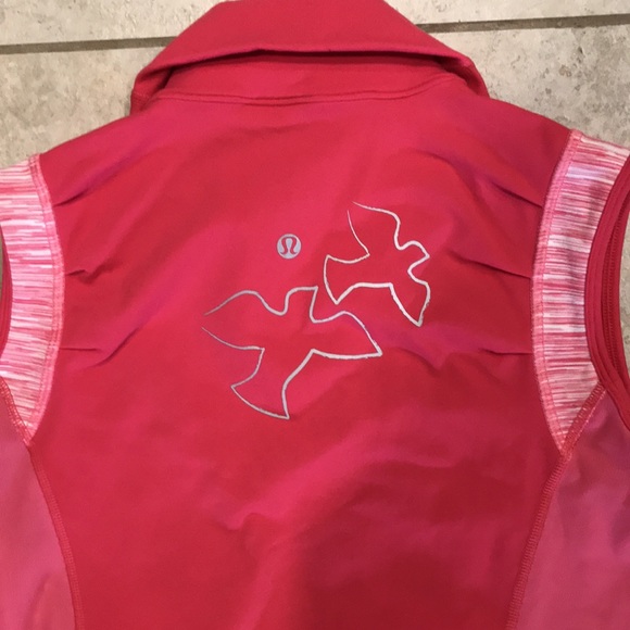 Lululemon scuba top, size 4 - Picture 5 of 7